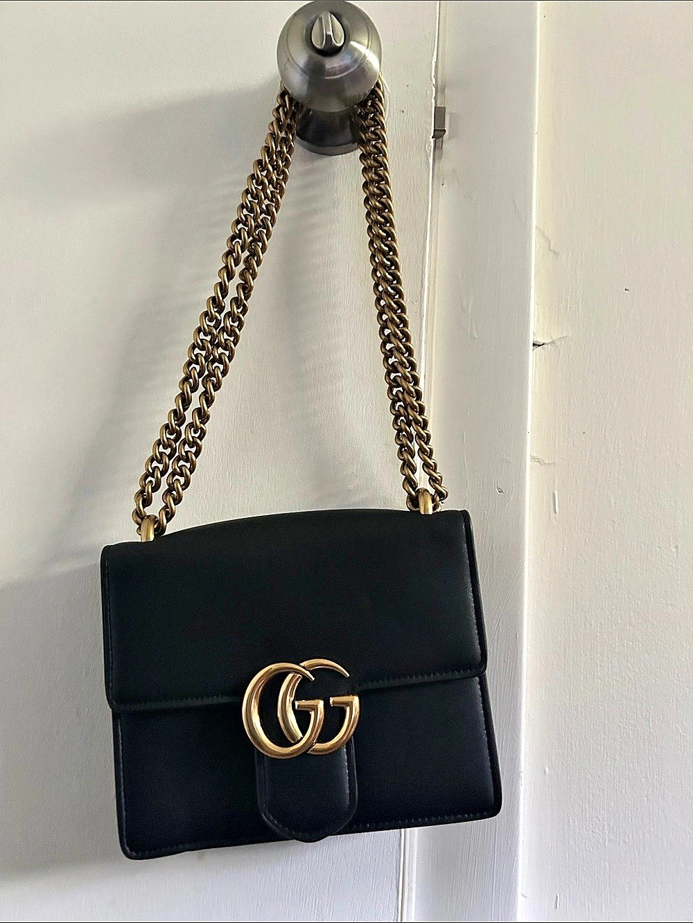 Gucci GG Marmont Shoulder Bag in Black Like New